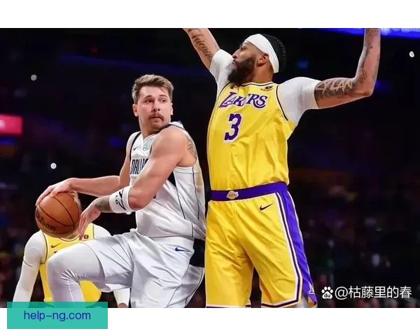 湖人戴维斯护框表现解析与联盟顶级中锋对比研究